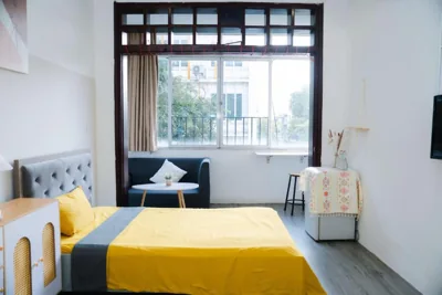 Twin Room with City View — Rêver Home